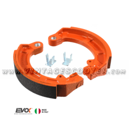 Mâchoires de frein arrière Vespa 50 / 125 PRIMAVERA / ET3 - EVOK Racing